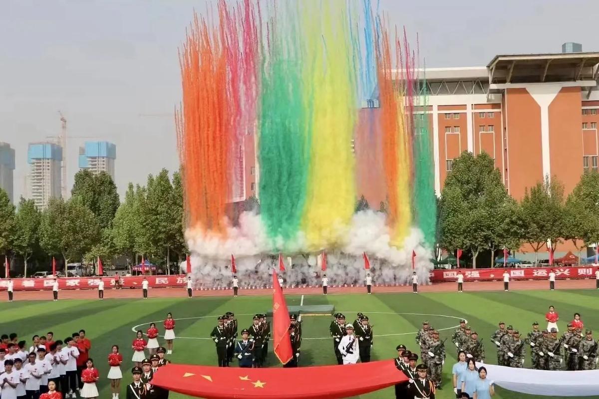 在防守端秉