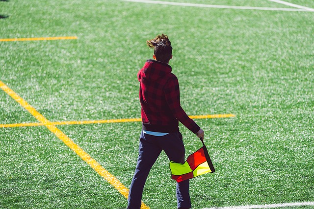 下更显光彩 下更显光彩